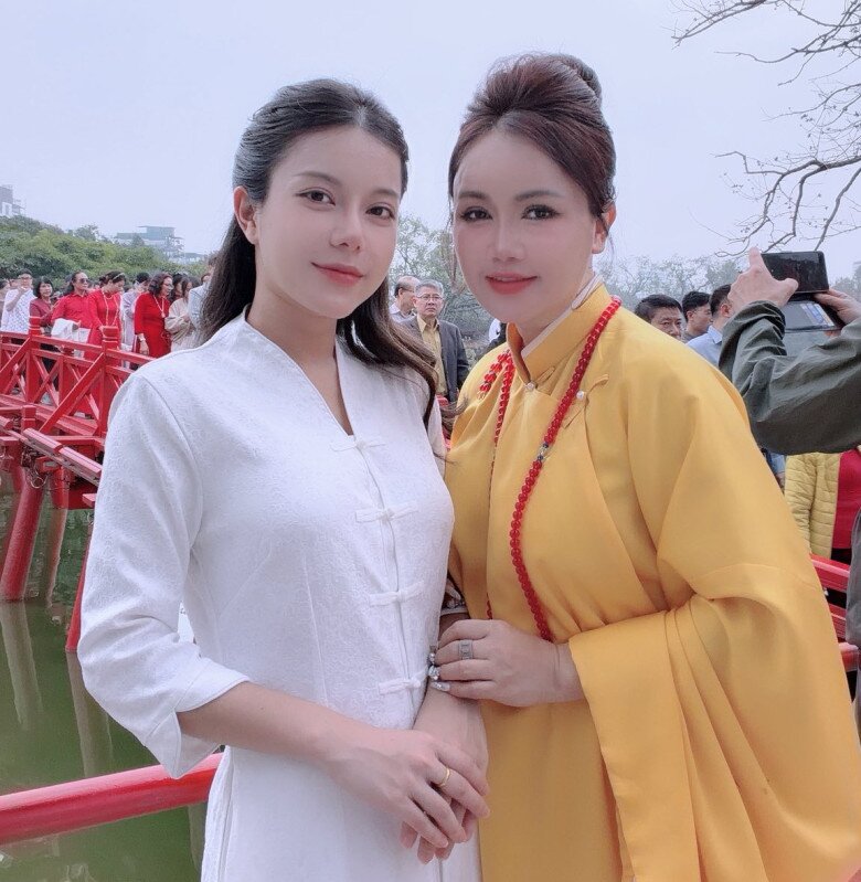 Diễn viên phim VTV 18 tuổi sinh con rồi làm mẹ đơn thân, giờ 51 tuổi trẻ đẹp như chị em với con gái hot girl - 2