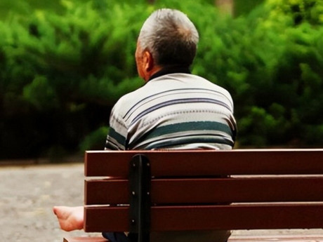 Yêu con - Về già tôi mới thấm: Thà cô độc chứ không sống chung với con cái, không ở viện dưỡng lão hay lấy thêm vợ