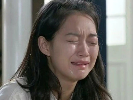 Yêu con - Sang chị chồng chúc Tết được gói cho túi đồ ăn thừa, tôi ghét chẳng buồn mở ra, hôm sau thấy thứ bên trong thì xấu hổ