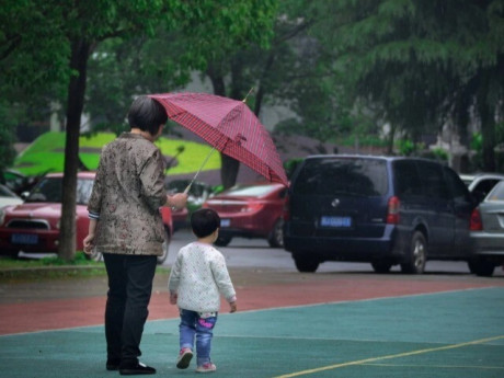 Yêu con - Về già, dù yêu thương con cái đến đâu, 3 điều KHÔNG ĐƯỢC buông bỏ, nghỉ hưu mới bình yên và hạnh phúc hơn