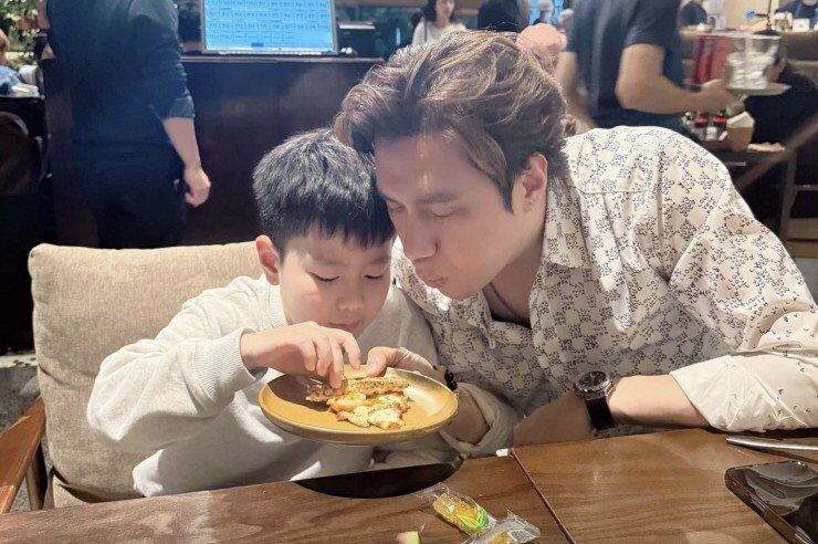 DV Việt Anh mừng sinh nhật 9 tuổi của con trai, vợ cũ hot girl cũng đăng dòng trạng thái gây chú ý - 2