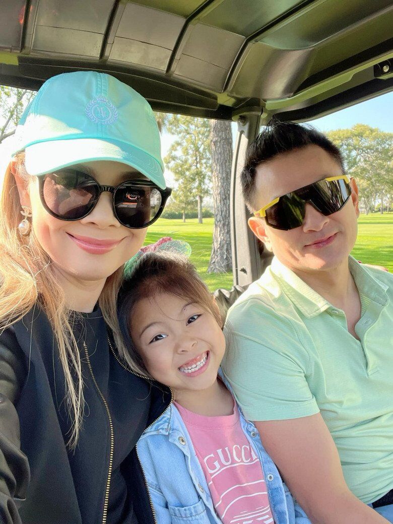 Lịch học kín tuần, học thêm cả thứ 7, chủ nhật, bảo sao con gái Thanh Thảo 8 tuổi vừa xinh lại giỏi giang - 1