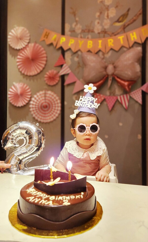 Cô nhóc mang hai dòng máu Việt - Pháp.