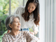 Yêu con - Sau khi lần lượt chuyển đến sống cùng 4 con, tôi nhận ra: Về già, tiền bạc có sẵn trong tay mới là hạnh phúc nhất!