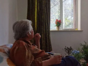 Yêu con - Về già tôi mới thấm thía: Thuê giúp việc, vào viện dưỡng lão rất khổ dù nhiều tiền, sướng nhất vẫn là sống chung với con cái