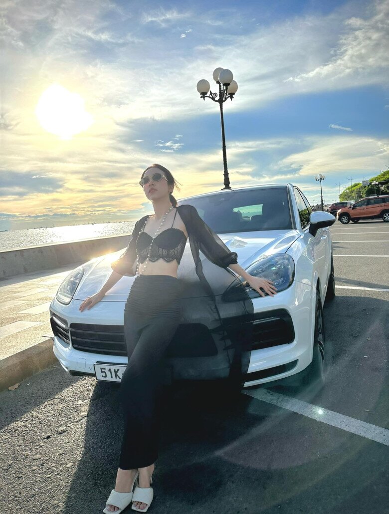 Người đẹp miền Tây được chồng Tiến sĩ chèo xuồng đem 13 cây vàng hỏi cưới, giờ làm mẹ vừa đẹp vừa sang - 15