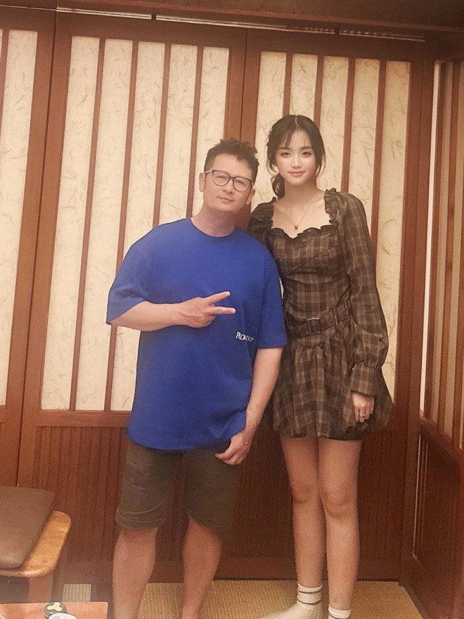 Nữ sinh xinh như Hoa hậu đi xe Rolls-Royce chục tỷ đến trường ở TP.HCM, đi hát để thỏa đam mê, cát xê chỉ làm từ thiện - 6