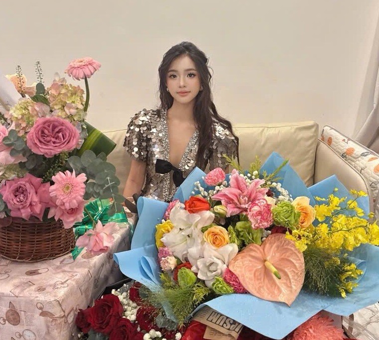 Izara hiện tại không chỉ dừng lại ở việc ca hát mà đã có những sản phẩm âm nhạc sự sáng tác, được nhiều người yêu mến.