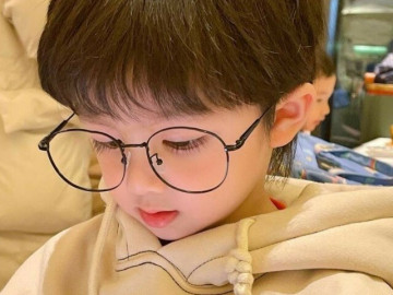 Yêu con - Đặt tên bé trai sinh năm 2026 Bính Ngọ hợp tuổi bố mẹ: Nguyên tắc nên – không nên và gợi ý tên theo ngũ hành