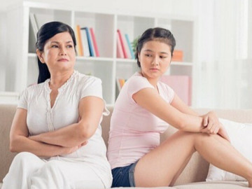 Thu nhập 100 triệu/tháng, con dâu biếu bố mẹ chồng 2 triệu sắm Tết, nói 1 câu khiến em chồng bức xúc