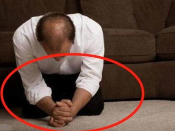 Bà bầu - Vợ ngày càng phờ phạc, lạnh nhạt, chồng vẫn bất chấp đòi "yêu" rồi hối hận quỳ xin lỗi