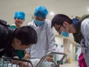 Bà bầu - Người phụ nữ 22 tuổi đi đẻ, 4 người đàn ông đều nhận làm bố đứa trẻ khiến ai nấy hoang mang và cái kết