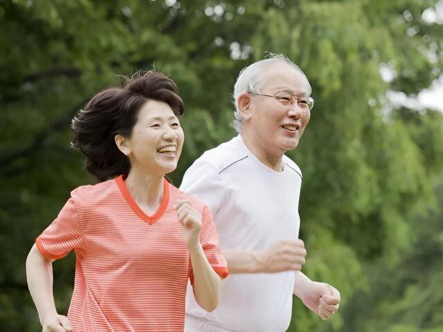 Những thói quen nào tốt cho sức khỏe? Chỉ cần 5 phút mỗi ngày thực hiện cũng giúp bạn kéo dài tuổi thọ