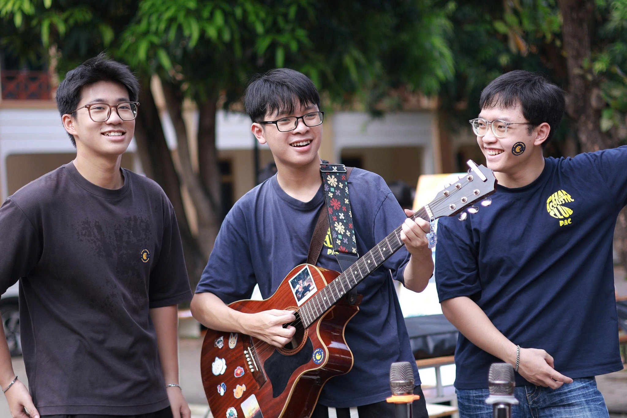 Học sinh THPT Chuyên Phan Bội Châu năng động trong hoạt động ngoại khóa.