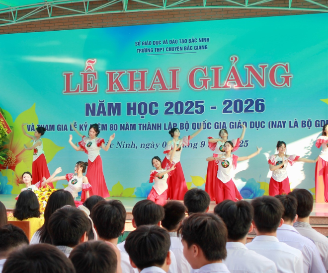 Trường THPT Chuyên Bắc Giang đang ngày càng khẳng định vị thế của mình trong hệ thống các trường chuyên hàng đầu cả nước, sở hữu học sinh giỏi tri thức, hăng hái trong mọi hoạt động ngoại khóa.