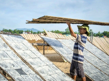 Nghề lạ ở Việt Nam: Ngôi làng làm sợi bún đặc biệt, trước chỉ dâng lên vua chúa, nay thành đặc sản vạn người mê