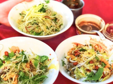 Lifestyle - 12 món ăn đặc sản ở Huế nhất định phải thử một lần, có món nhìn nhăn mặt nhưng rất ngon, dễ mua về làm quà