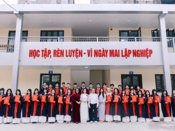 Tin tức - Độc lạ clip kỷ yếu triệu view: Khoe "tấm bằng" tốt nghiệp "búng ra tiếng Anh"