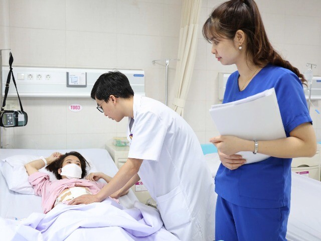 Người phụ nữ bụng to bất thường, vào viện mới phát hiện thai lưu, kèm theo khối u khổng lồ