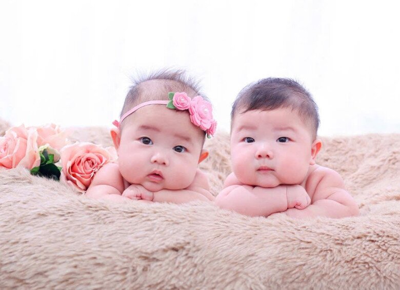 Hai thiên thần nhỏ chào đời là minh chứng lớn nhất cho tình yêu, sự kiên trì của hai vợ chồng trên hành trình tìm con. Ảnh: GĐCC.