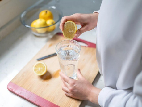 Cơ thể còn “da bọc xương”, khối u di căn khắp nơi sau gần nửa năm uống nước cốt chanh để "chữa ung thư"