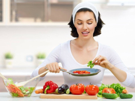 Sức khỏe - Đâu là 2 việc nên làm và 3 điều cần tránh vào mùa lạnh để bảo vệ sức khỏe, giảm nguy cơ đột quỵ?