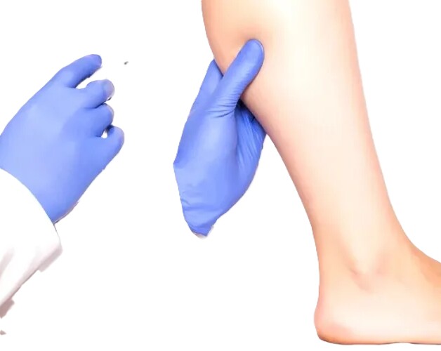 Chuyên gia khẳng định, tiêm filler không thể nắn thẳng được chân như lời quảng cáo. Ảnh minh họa. 