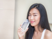 Sức khỏe - Uống nước vào dạ dày nhưng tại sao lại tốt cho thận? Để nhân đôi tác dụng cần phải uống vào thời điểm nào?