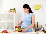 Sức khỏe - Mẹ bầu vừa lo Tết lên cân vừa sợ con thiếu canxi ảnh hưởng sau này: Cách đơn giản để giúp mẹ vừa chắc xương, con phát triển