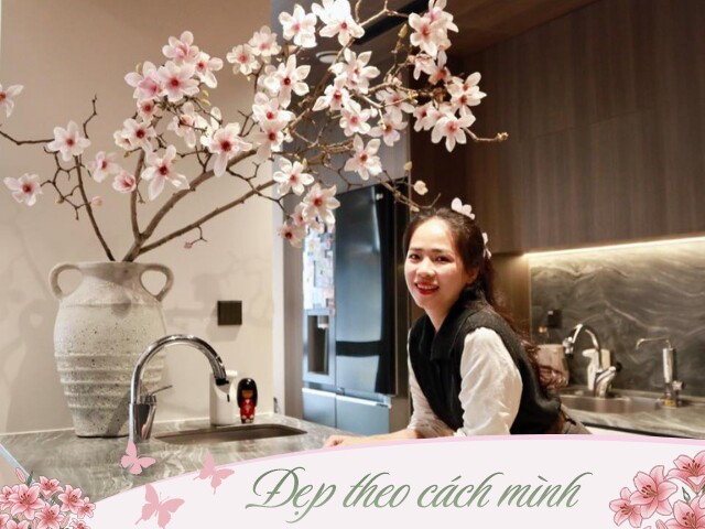 Mẹ 3 con Hà Nội giữ nhà sạch bóng nhờ 4 nguyên tắc nhỏ, góc bếp lúc nào cũng rợp sắc hương