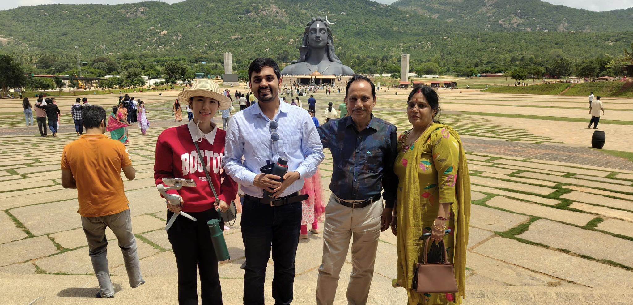 Bị bố mẹ bạn trai Ấn Độ phản đối kịch liệt, 9X quyết tâm “cưa đổ” phụ huynh và màn “quay xe” ngoạn mục - 11