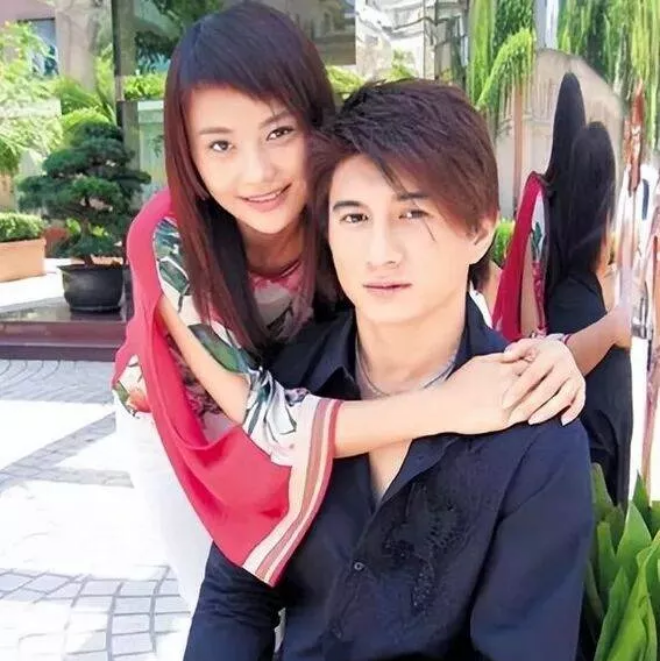 Bị chỉ trích sau ly hôn, mỹ nhân đổi đời khi cưới CEO người Úc, sinh 2 con lai xinh như thiên thần - 3