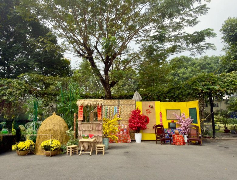 Biệt thự hàng chục tỷ của NSND Trịnh Kim Chi bỗng khoác màu áo làng quê, cô trò dựng tiểu cảnh đặc sắc - 4