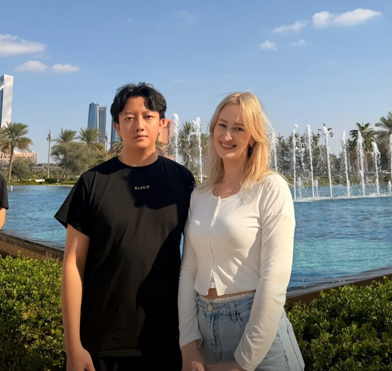 Chàng trai 10X yêu “chị đẹp” là mẹ đơn thân người Nga hơn 10 tuổi, bố mẹ gật đầu vì nàng dâu quá xinh - 3