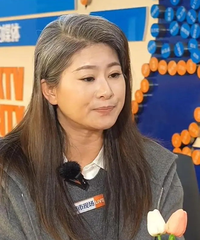 Tóc chị Trường Tử bạc trắng sau biến cố.