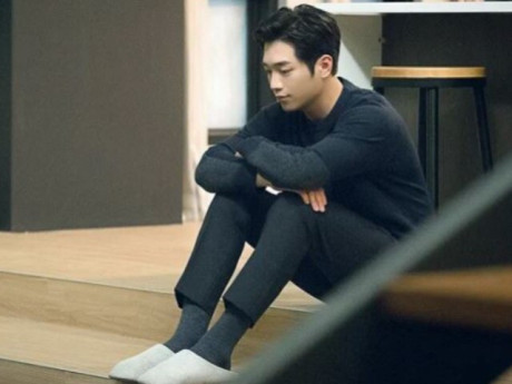 Nhắn tin bảo vợ cũ đến ăn cơm nhưng gửi nhầm cho cô giáo của con, cô đáp 4 từ khiến tôi choáng