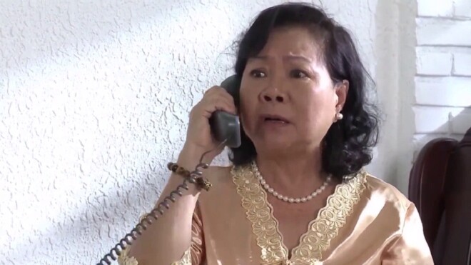 Những lần mẹ gọi điện cho tôi, nội dung cũng chỉ xoay quanh tiền. (Ảnh minh họa)