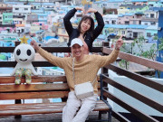 Yêu - Mạnh Trường bị bà xã "đánh úp", tặng món quà vừa ngọt ngào vừa hoảng hốt dịp cuối năm