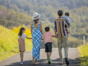 Yêu - Người đẹp Tiền Giang bỏ hào quang làm dâu gia tộc 3.000 tỷ, sinh 3 con đủ nếp đủ tẻ khiến nhiều người ngưỡng mộ