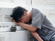 Yêu - Cầm 30 triệu đến dự đám cưới vợ cũ, hôm sau điện thoại vang lên, tôi quỳ xuống bật khóc