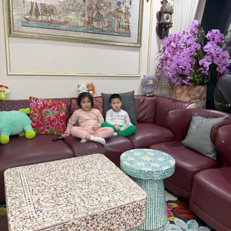 Cơ ngơi của NSND Tự Long ngập hoa ngày sát Tết, vợ Đại úy khoe sắc giữa amp;#34;rừngamp;#34; lan ngay trong tổ ấm - 10