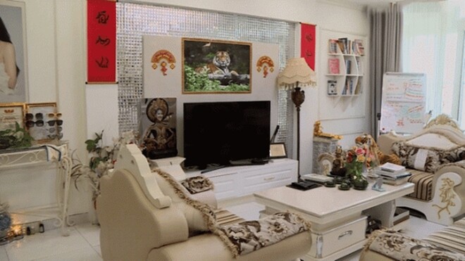 Phi Thanh Vân ở tuổi 44: Sắp lên xe hoa lần 3, hé lộ cơ ngơi 200m2 vương giả ngập sắc trắng - 5