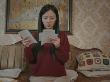 Cảm kích vì bố dượng di chúc cho căn nhà, lúc dọn nhà thấy một tờ giấy, tôi như hóa điên