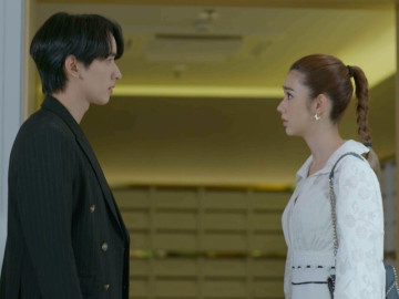 Chồng cũ cưới bạn thân của tôi, tiệc đầy tháng con anh, tôi tặng một món quà khiến anh bật khóc