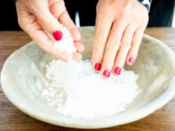 Người xưa dặn: Trước Tết rắc muối đúng 4 nơi, xua xui rủi, năm mới người phát tài, nhà hưng thịnh