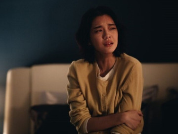 Nhắn tin chúc mừng năm mới, chồng cũ đáp lại 5 từ khiến tôi ân hận không nguôi