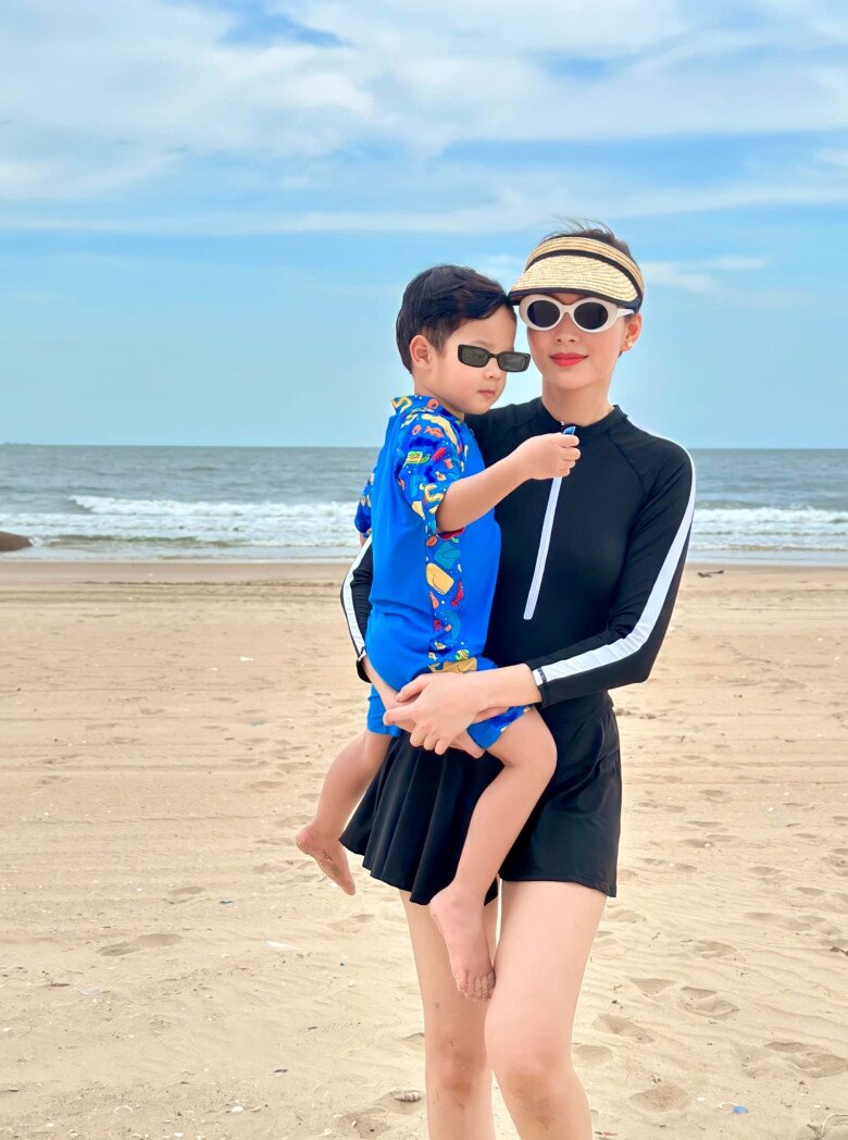 Con trai Đặng Thu Thảo có ngoại hình điển trai từ bé.