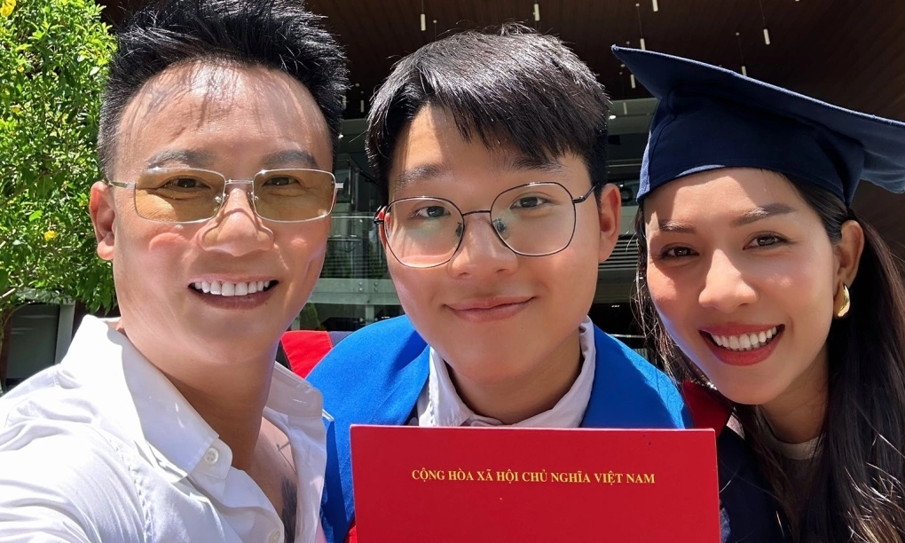 Vợ chồng Hoàng Bách tự hào khi con trai ham học, tài giỏi.