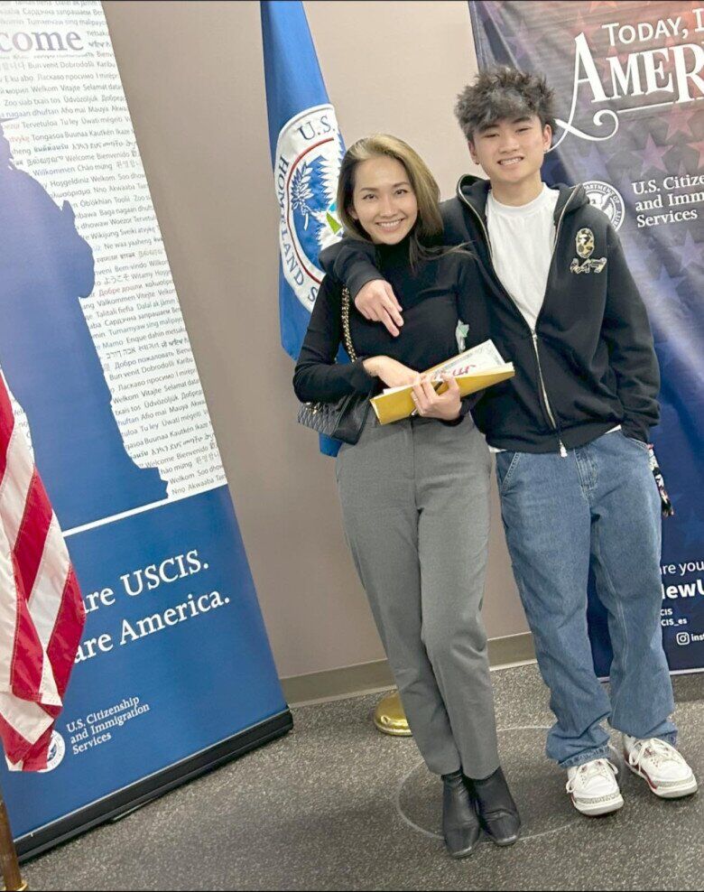 Con trai đầu lòng của Kim Hiền nay là thanh niên 21 tuổi.