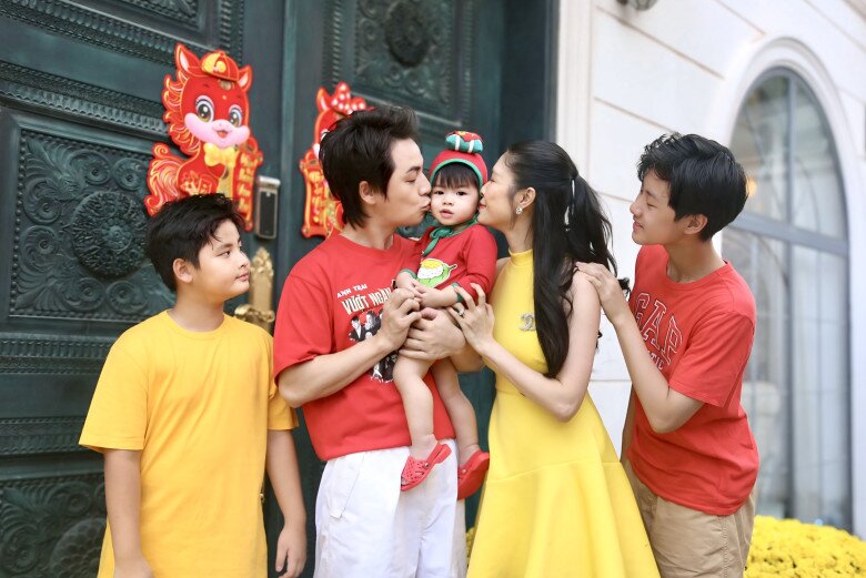 Đón thêm quý tử thứ 3, gia đình Đăng Khôi chuẩn bị dọn vào biệt thự mới trong năm 2026.